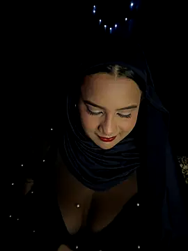 Maryam yamal online show from September 23, 2025, 9:00 pm