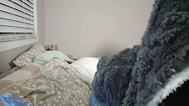 Snapshot of AmateurGuy23 chatting on September 11, 2025, 6:30 pm AmateurGuy23 online show from September 11, 2025, 6:30 pm