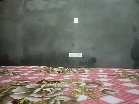 Snapshot of LoLZzZz_ chatting on February 6, 2025, 12:04 pm LoLZzZz online show from February 6, 2025, 12:04 pm