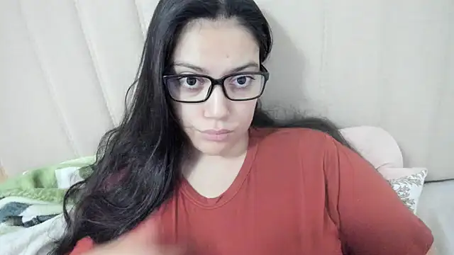 Snapshot of roniewester chatting on October 7, 2025, 10:38 am roniewester online show from October 7, 2025, 10:38 am