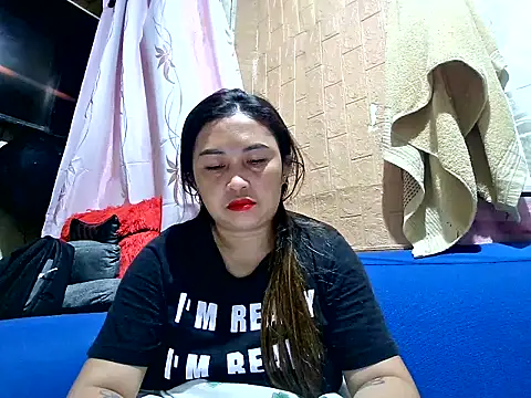 LalaiAsian online show from July 7, 2026, 9:51 pm