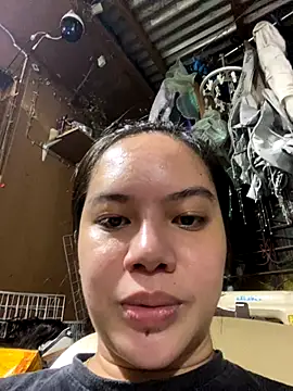 Hebefemme online show from November 10, 2025, 9:09 pm