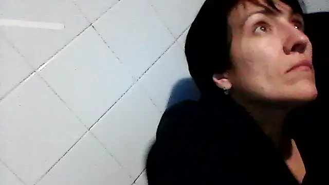 SunnyAmorre online show from October 26, 2025, 9:48 pm