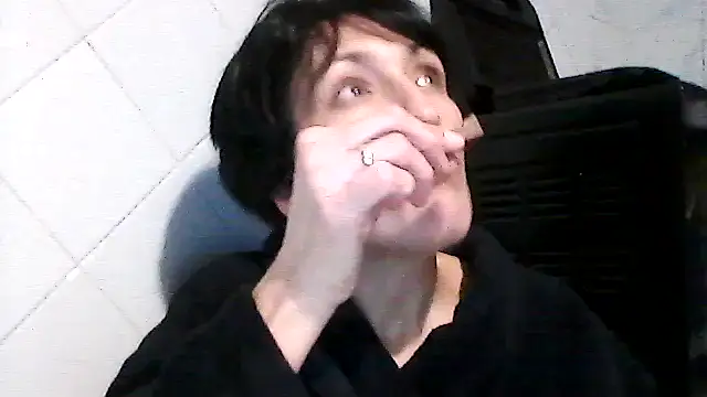 SunnyAmorre online show from October 27, 2025, 9:16 pm