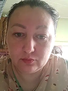 Rini333 online show from February 1, 2026, 11:19 am