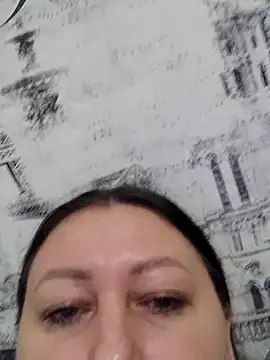 Rini333 online show from April 14, 2026, 2:44 pm