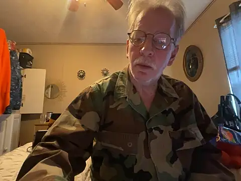 Snapshot of jck1m0t chatting on February 22, 2026, 8:10 pm jck1m0t online show from February 22, 2026, 8:10 pm