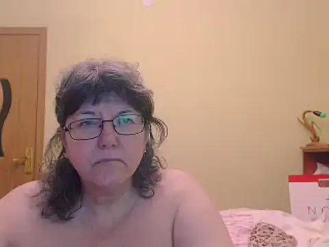 Snapshot of HugeTits chatting on December 30, 2024, 3:25 am HugeTits online show from December 30, 2024, 3:25 am