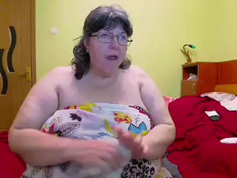 Snapshot of HugeTits chatting on January 25, 2025, 2:15 am HugeTits online show from January 25, 2025, 2:15 am