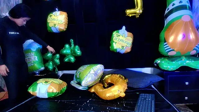 shelsyloreds online show from March 14, 2025, 11:56 am