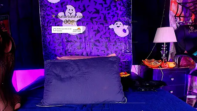 shelsyloreds online show from October 31, 2025, 12:02 pm