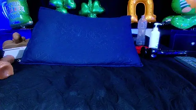 shelsyloreds online show from March 14, 2025, 6:07 pm