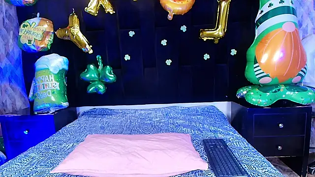 shelsyloreds online show from March 18, 2025, 11:55 am