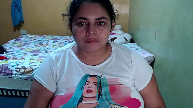 yulieth bbw online show from November 24, 2025, 2:44 am