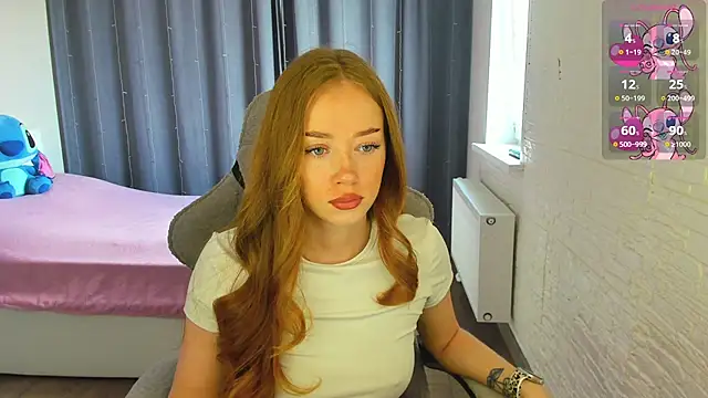 Snapshot of Hot_Mia_ chatting on July 4, 2026, 8:10 am Hot Mia online show from July 4, 2026, 8:10 am
