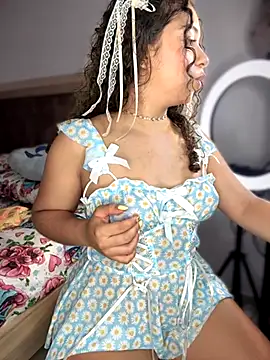 Snapshot of Shara_dreams chatting on October 25, 2025, 11:05 pm Shara dreams online show from October 25, 2025, 11:05 pm