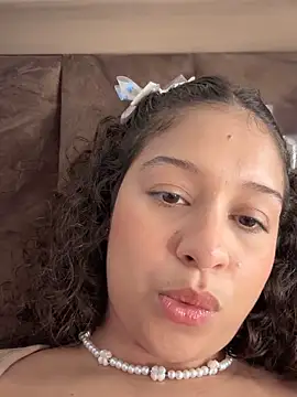 Snapshot of Shara_dreams chatting on March 11, 2025, 10:31 pm Shara dreams online show from March 11, 2025, 10:31 pm