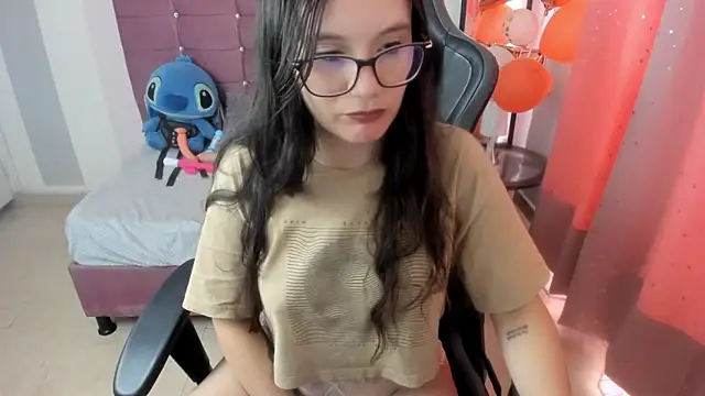 Snapshot of Wanda_sg chatting on May 18, 2026, 6:12 pm Wanda sg online show from May 18, 2026, 6:12 pm