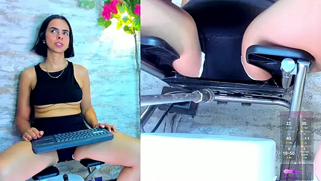 Amelia Myers online show from October 7, 2025, 8:21 pm