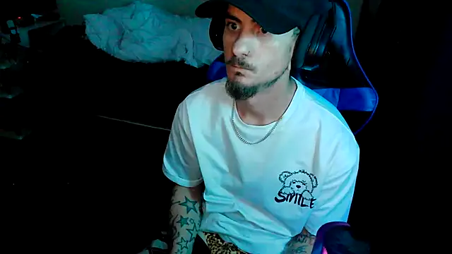 Snapshot of robvegas274 chatting on December 5, 2025, 5:11 pm robvegas274 online show from December 5, 2025, 5:11 pm