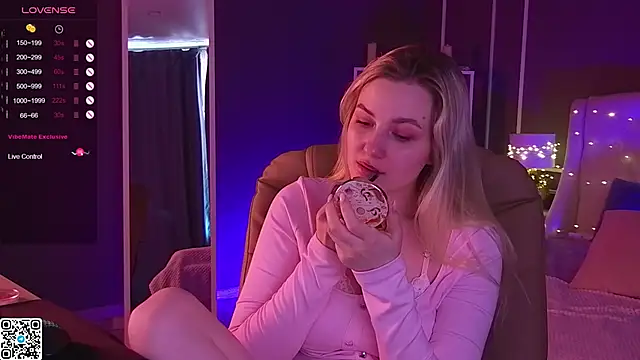 elinanortas online show from March 15, 2025, 7:31 am