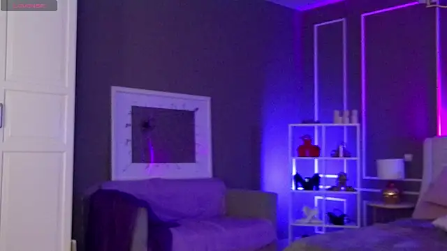 elinanortas online show from November 8, 2025, 1:53 am