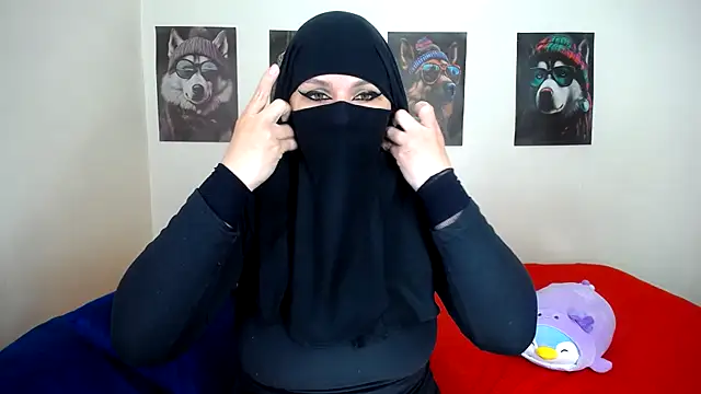 evelyn  salah online show from October 6, 2025, 11:05 pm