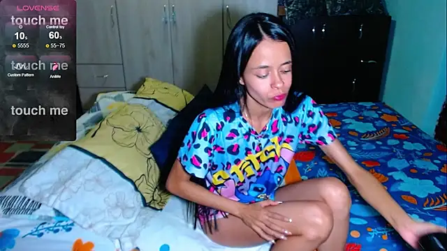 Mia sexy18  online show from November 26, 2025, 2:00 am