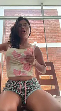 sexi noemi online show from March 21, 2025, 5:56 pm