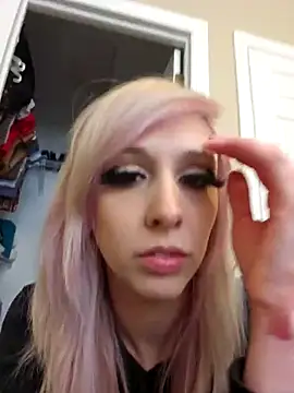 AmethystFoxx online show from September 22, 2025, 7:09 pm