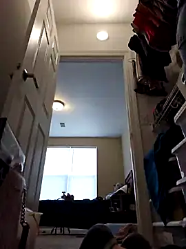 AmethystFoxx online show from October 1, 2025, 6:45 pm