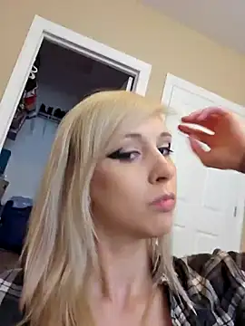 AmethystFoxx online show from September 11, 2025, 5:57 pm