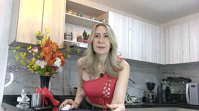 ashleymilf 1 online show from June 7, 2026, 6:13 pm
