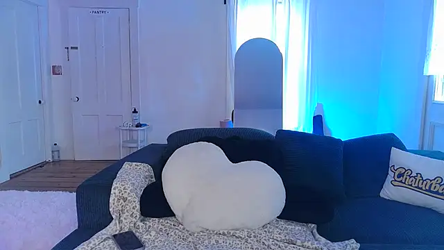 ashleyblaydex online show from November 3, 2025, 6:55 pm