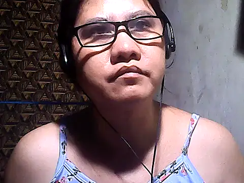 Snapshot of sweetsosie18 chatting on February 18, 2026, 7:06 am sweetsosie18 online show from February 18, 2026, 7:06 am