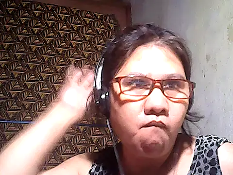 Snapshot of sweetsosie18 chatting on February 4, 2026, 7:58 am sweetsosie18 online show from February 4, 2026, 7:58 am