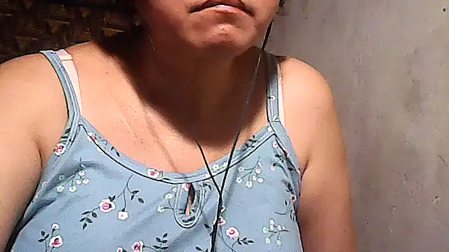 Snapshot of sweetsosie18 chatting on February 8, 2026, 11:46 pm sweetsosie18 online show from February 8, 2026, 11:46 pm