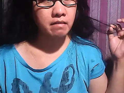 sweetsosie18 online show from October 11, 2025, 8:21 pm