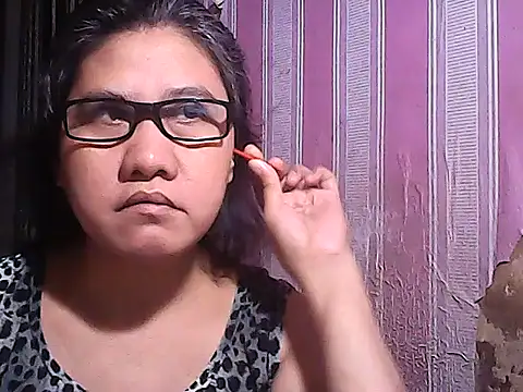 sweetsosie18 online show from October 10, 2025, 6:03 am