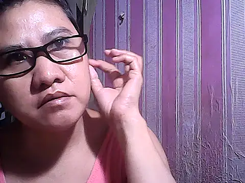 sweetsosie18 online show from October 29, 2025, 7:51 am