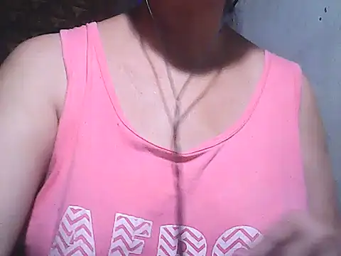 Snapshot of sweetsosie18 chatting on February 11, 2026, 8:09 pm sweetsosie18 online show from February 11, 2026, 8:09 pm