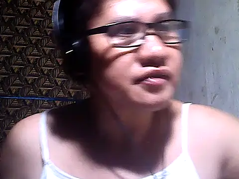 Snapshot of sweetsosie18 chatting on February 21, 2026, 8:11 pm sweetsosie18 online show from February 21, 2026, 8:11 pm