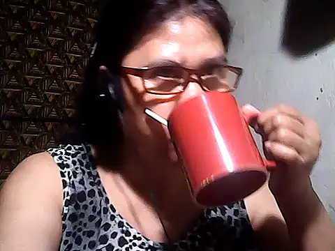 Snapshot of sweetsosie18 chatting on February 4, 2026, 8:04 pm sweetsosie18 online show from February 4, 2026, 8:04 pm