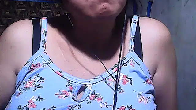 Snapshot of sweetsosie18 chatting on February 26, 2026, 2:28 pm sweetsosie18 online show from February 26, 2026, 2:28 pm