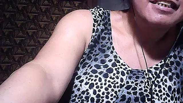 Snapshot of sweetsosie18 chatting on February 7, 2026, 6:54 am sweetsosie18 online show from February 7, 2026, 6:54 am