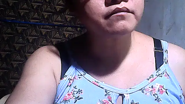 sweetsosie18 online show from March 27, 2026, 6:22 am