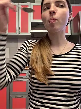 Snapshot of SeducingYoghourt chatting on March 19, 2025, 11:17 am SeducingYoghourt online show from March 19, 2025, 11:17 am