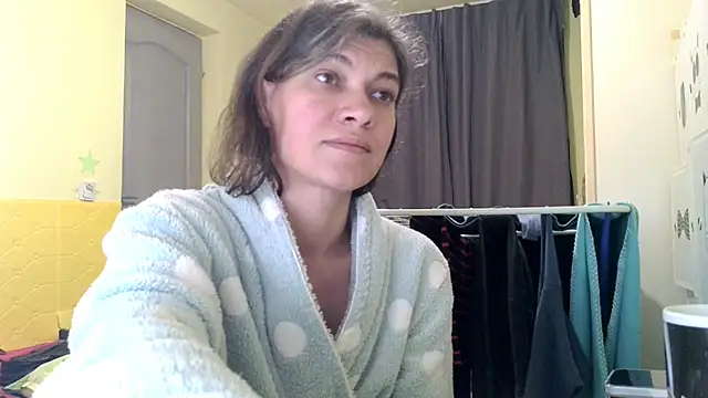 Snapshot of MercyLove chatting on November 26, 2025, 3:12 pm MercyLove online show from November 26, 2025, 3:12 pm