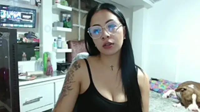 MadisonCambel online show from November 22, 2025, 11:14 pm