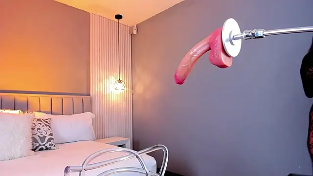 Snapshot of ValeryNova chatting on October 2, 2025, 11:35 am ValeryNova online show from October 2, 2025, 11:35 am